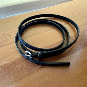 Gap XS skinny double-wrap black leather belt, like new!